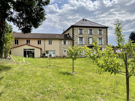 19Th century property - Private mansion or guest rooms - conference venue - 868m2 on land of 3120 m2
