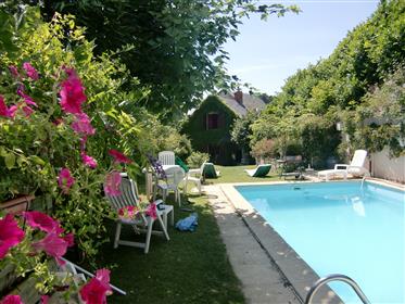 Maison D'hotes De Charme En Auvergne Villa Lejligheder Pool
