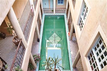Prodává 16-pokojový hotel Riad v Taroudantu
