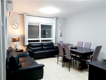 Priestranný, svetlý a tichý apartmán, 100 M², v Beit Shemesh