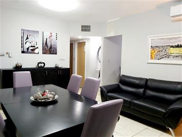 Prostorný, světlý a tichý apartmán, 100 M2, v Bejt Shemesh
