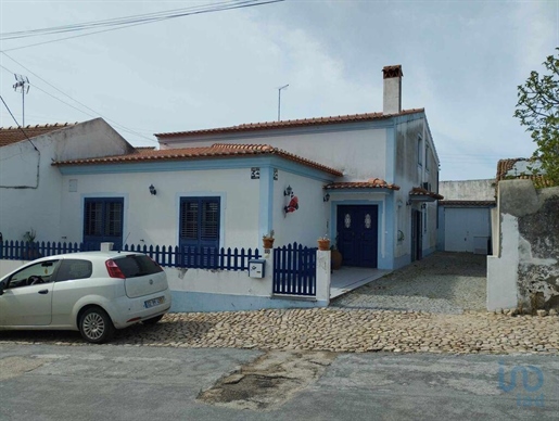Traditional house with 4 Rooms in Portalegre with 134,00 m²