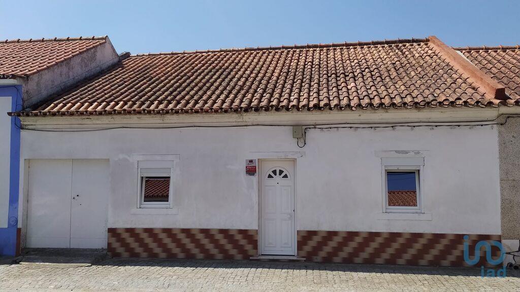 Traditional house with 3 Rooms in Benavila e Valongo with 95,00 m²